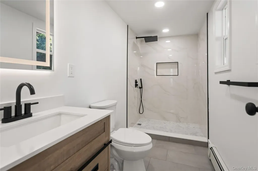 8 Gale Drive North Woodmere NY 11581