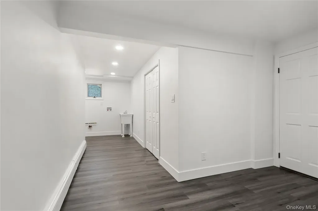 8 Gale Drive North Woodmere NY 11581