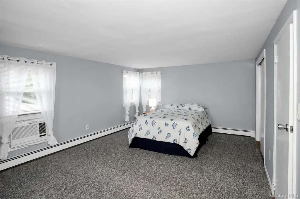 49 Norcross Avenue Bethpage NY 11714
