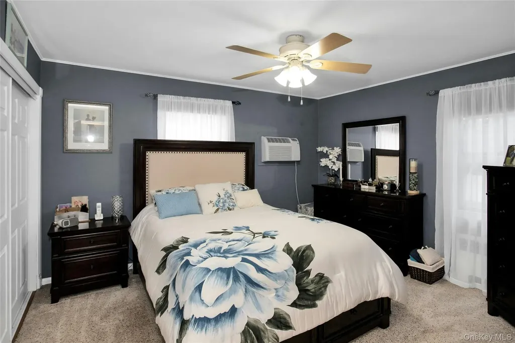 49 Norcross Avenue Bethpage NY 11714