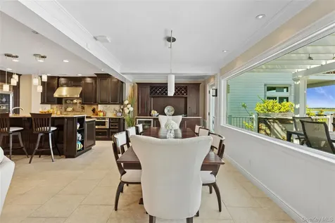 821 W Park Avenue Long Beach NY 11561