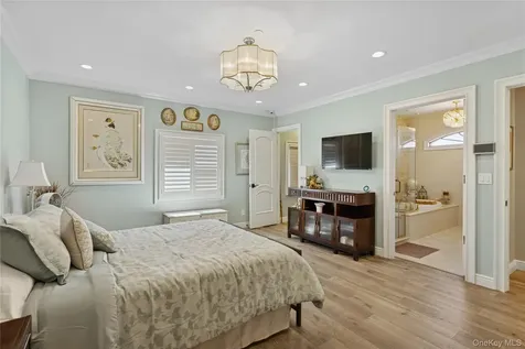 821 W Park Avenue Long Beach NY 11561