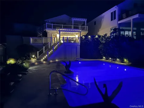 821 W Park Avenue Long Beach NY 11561
