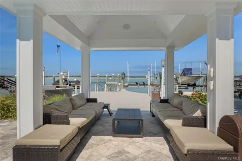 821 W Park Avenue Long Beach NY 11561