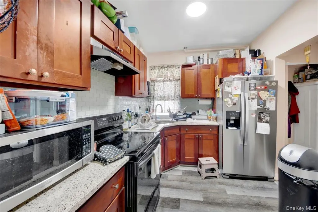 764 E 230th Street Bronx NY 10466