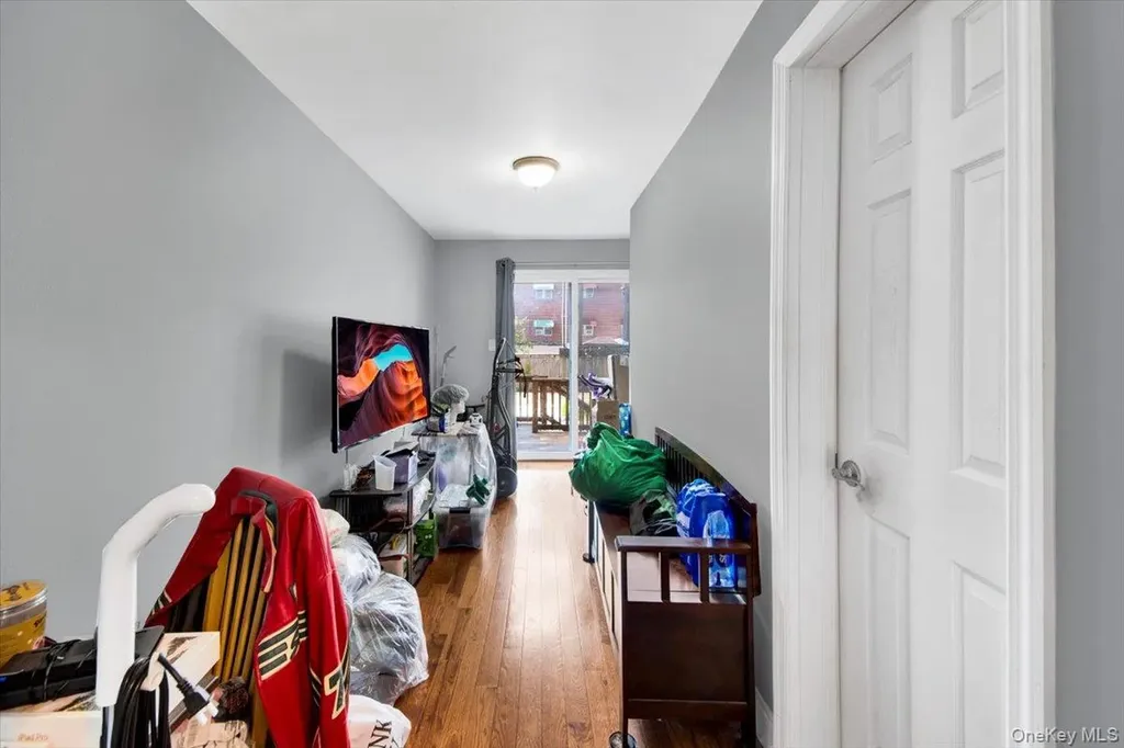 764 E 230th Street Bronx NY 10466