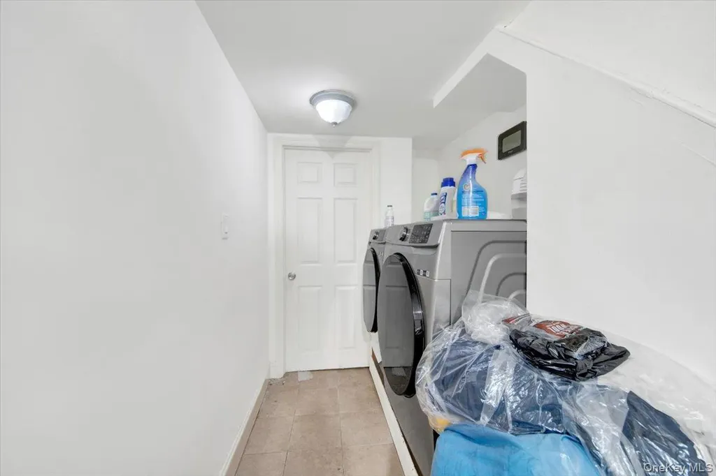 764 E 230th Street Bronx NY 10466