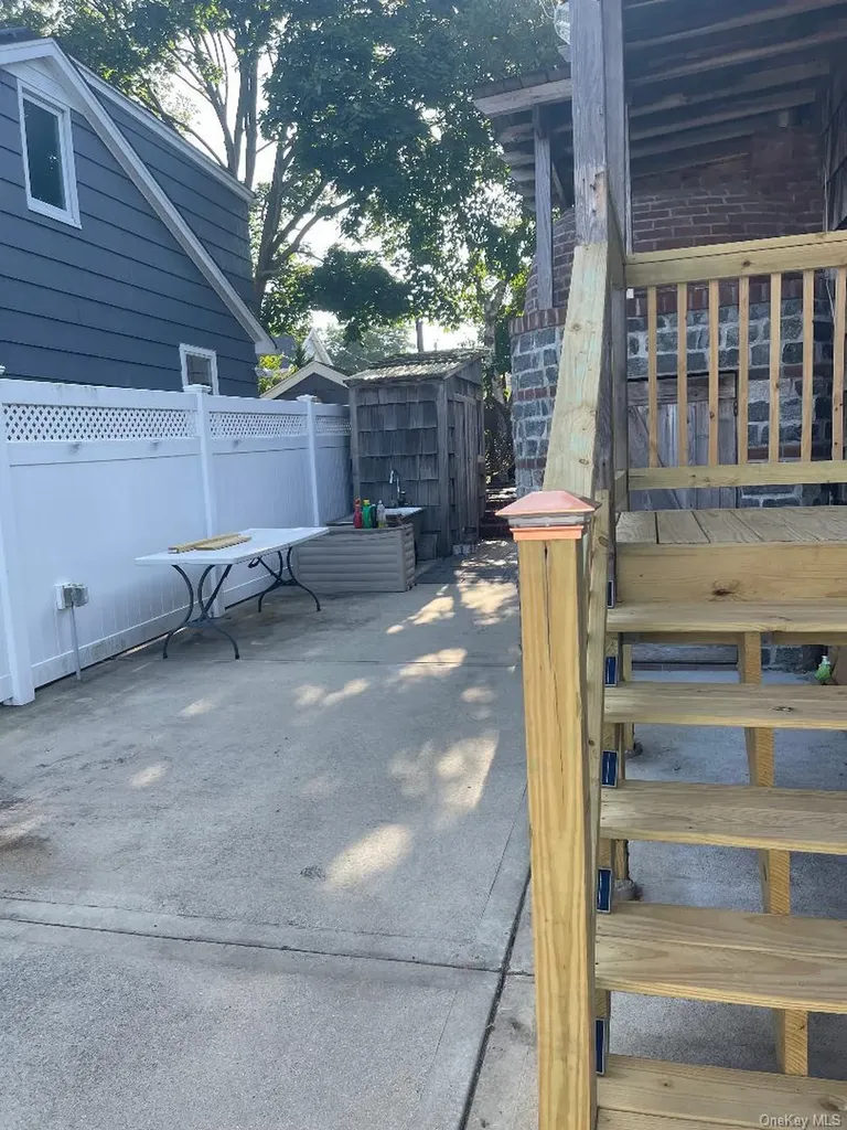 265 Edwards Boulevard Long Beach NY 11561