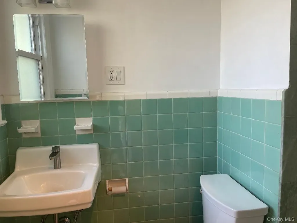 265 Edwards Boulevard Long Beach NY 11561