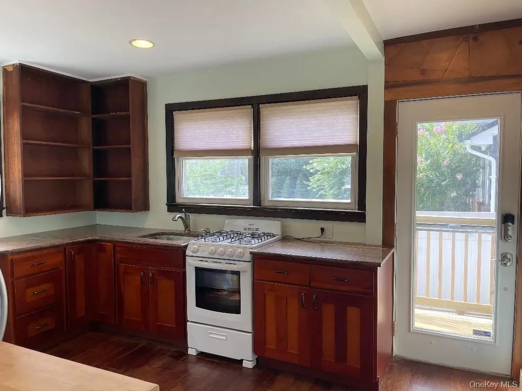 265 Edwards Boulevard Long Beach NY 11561