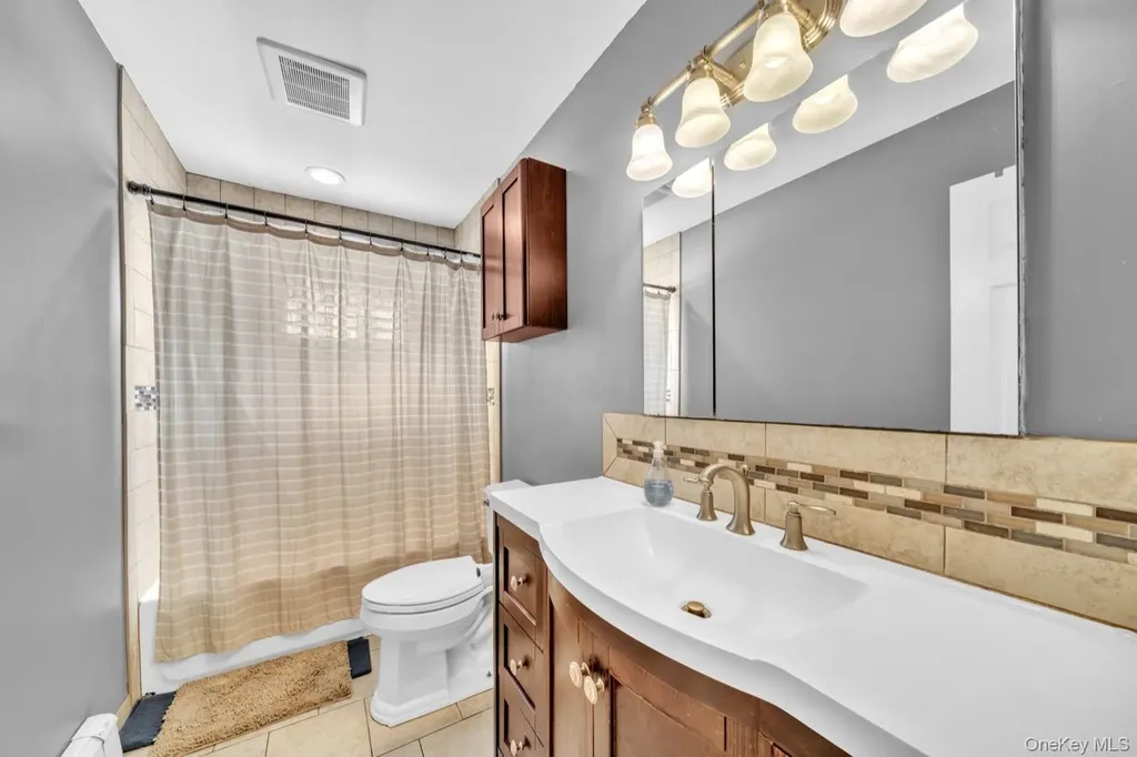 2761 Harvard Place Baldwin NY 11510