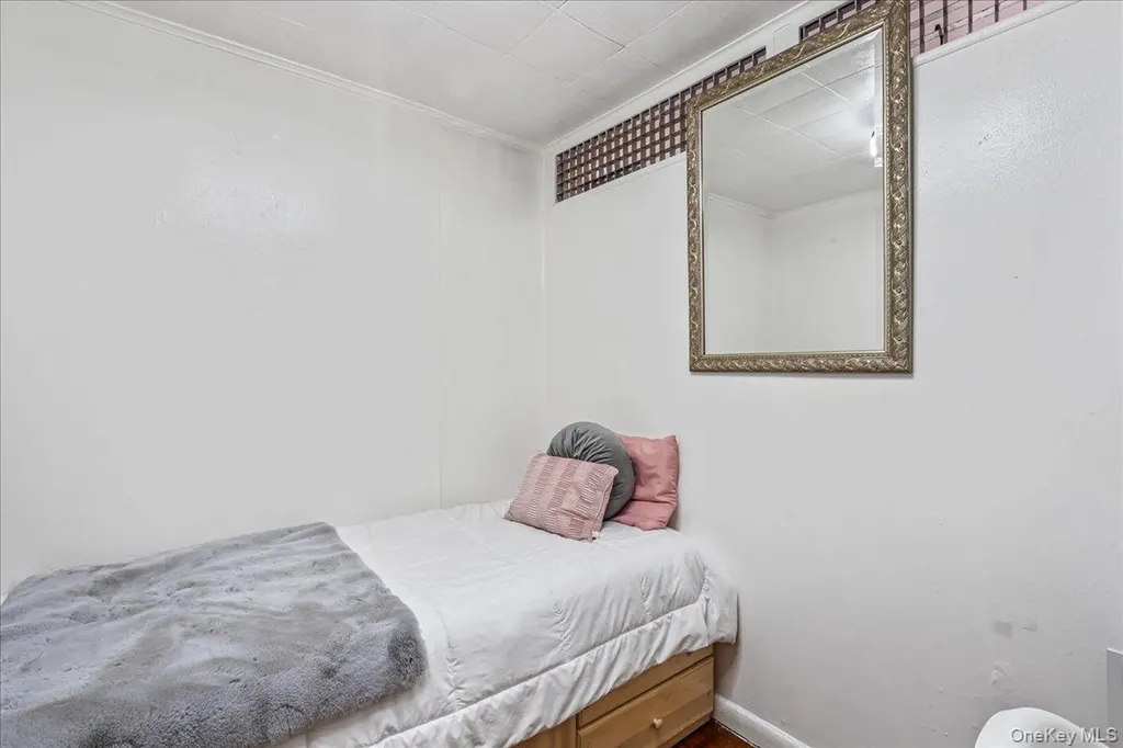 1904 Bronxdale Avenue Bronx NY 10462