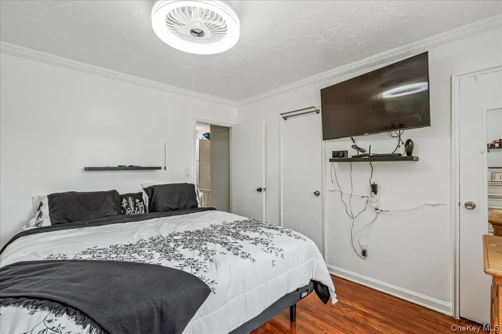 1904 Bronxdale Avenue Bronx NY 10462