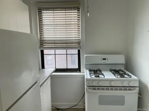 192 Garth Road Scarsdale NY 10583