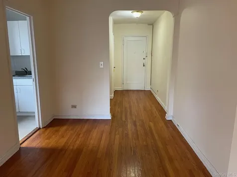 192 Garth Road Scarsdale NY 10583