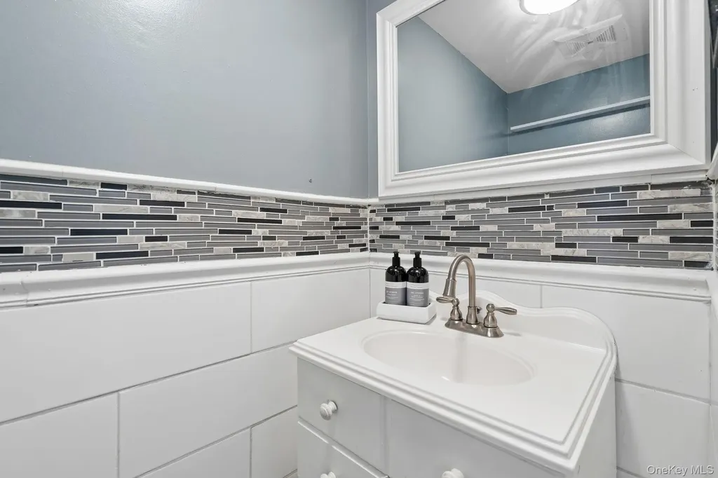 325 Rakov Road Maybrook NY 12543