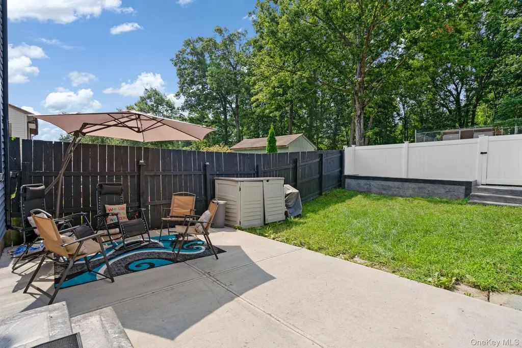 325 Rakov Road Maybrook NY 12543