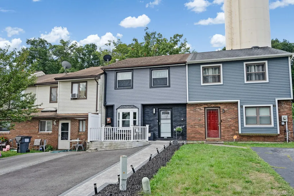 325 Rakov Road Maybrook NY 12543