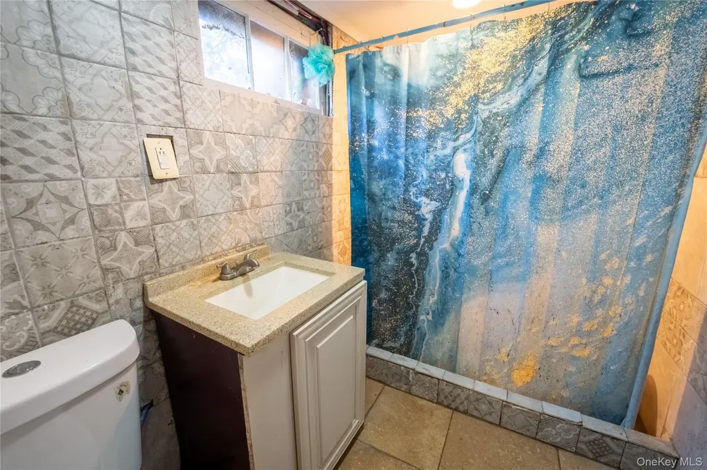 731 Planders Avenue Uniondale NY 11553