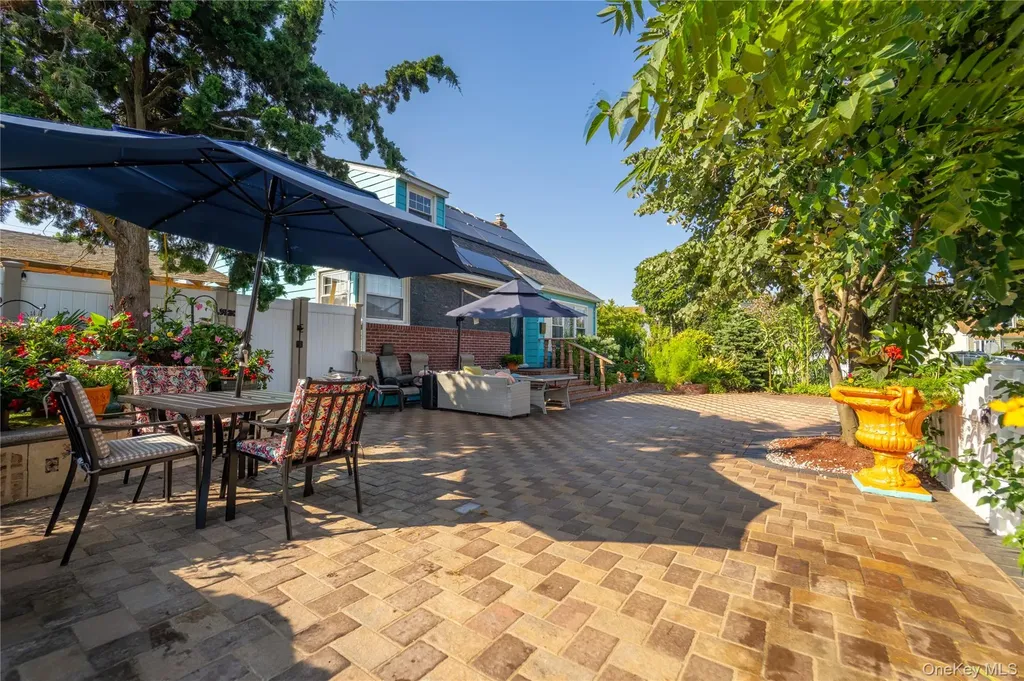 731 Planders Avenue Uniondale NY 11553