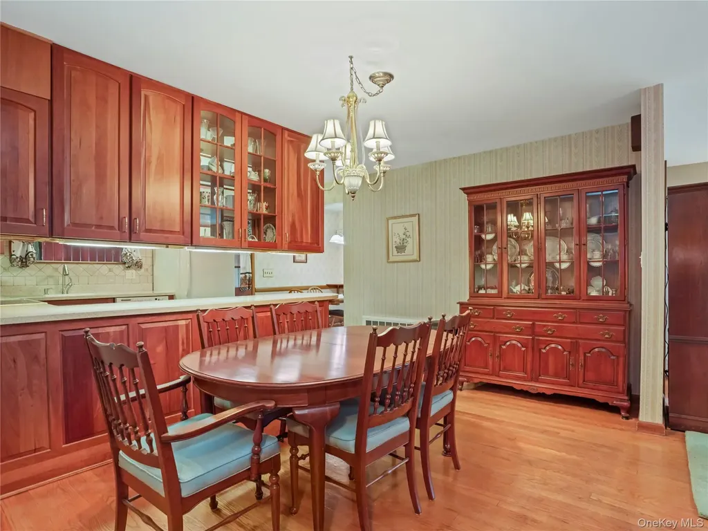 406 Warren Avenue Hawthorne NY 10532