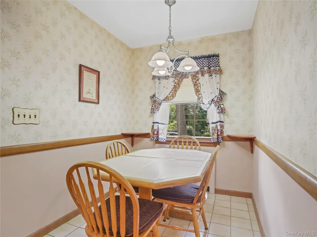 406 Warren Avenue Hawthorne NY 10532
