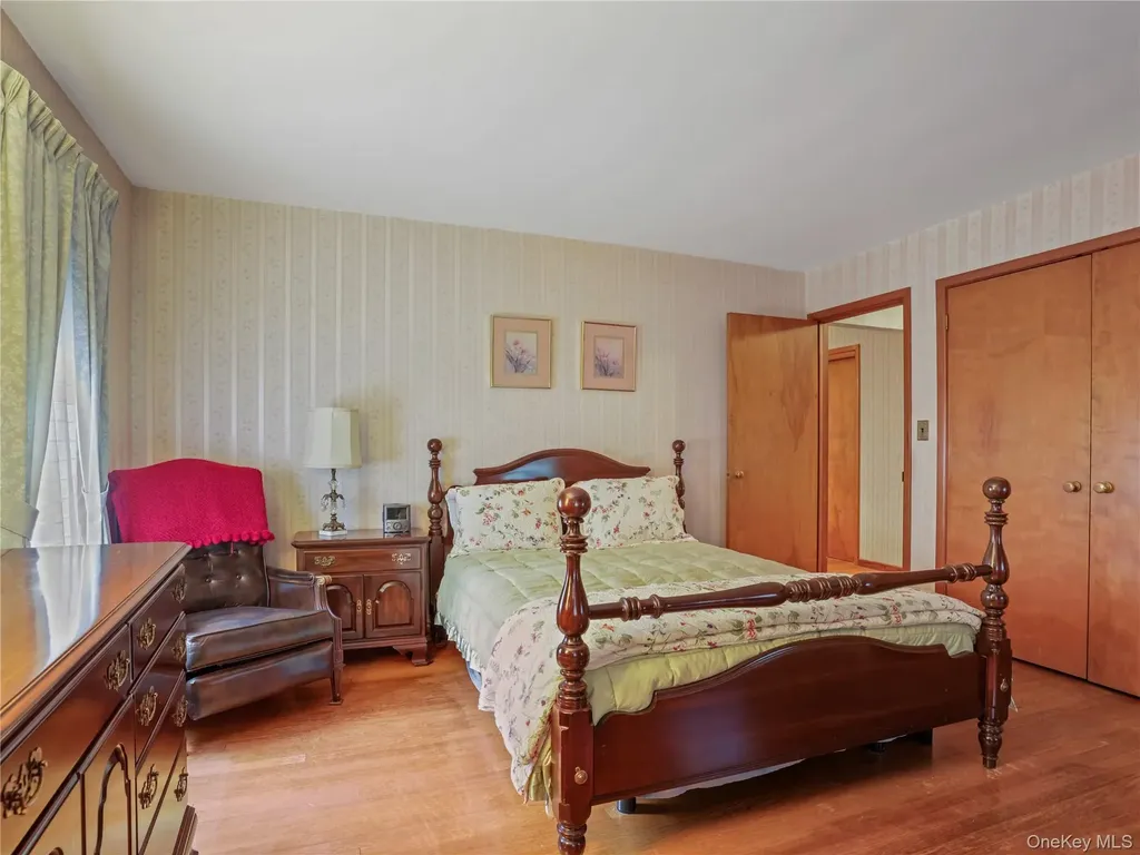 406 Warren Avenue Hawthorne NY 10532