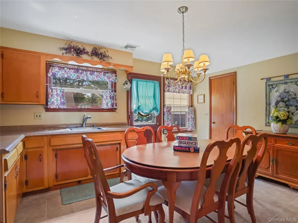 406 Warren Avenue Hawthorne NY 10532