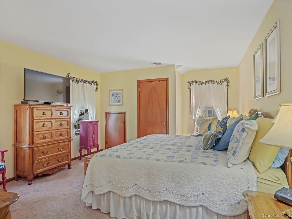 406 Warren Avenue Hawthorne NY 10532