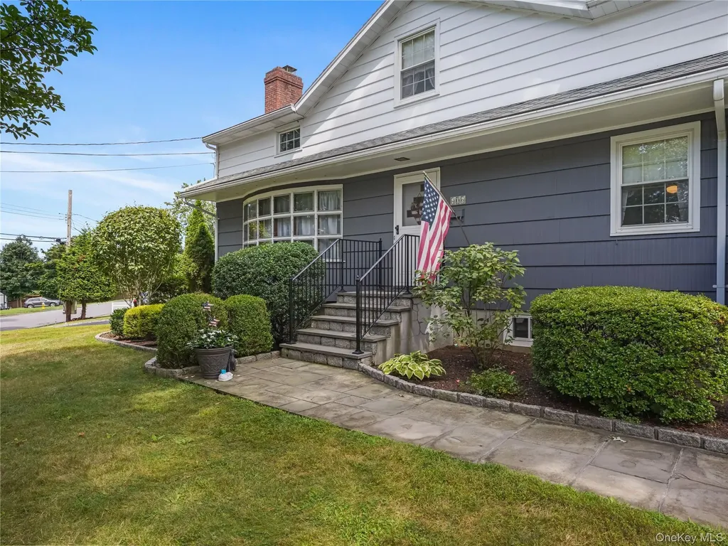 406 Warren Avenue Hawthorne NY 10532