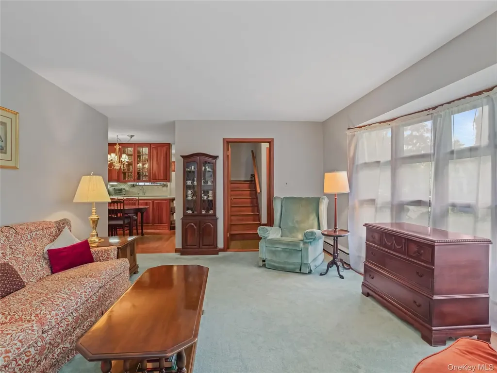 406 Warren Avenue Hawthorne NY 10532