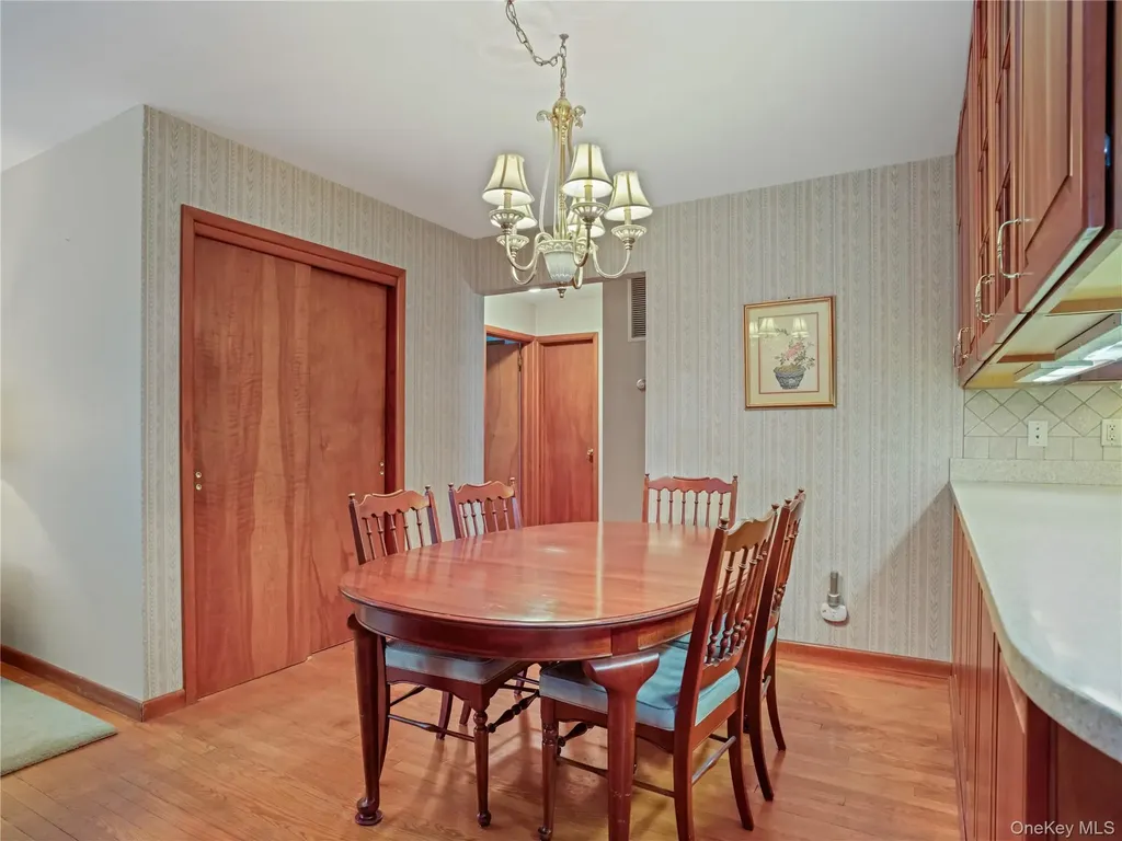 406 Warren Avenue Hawthorne NY 10532