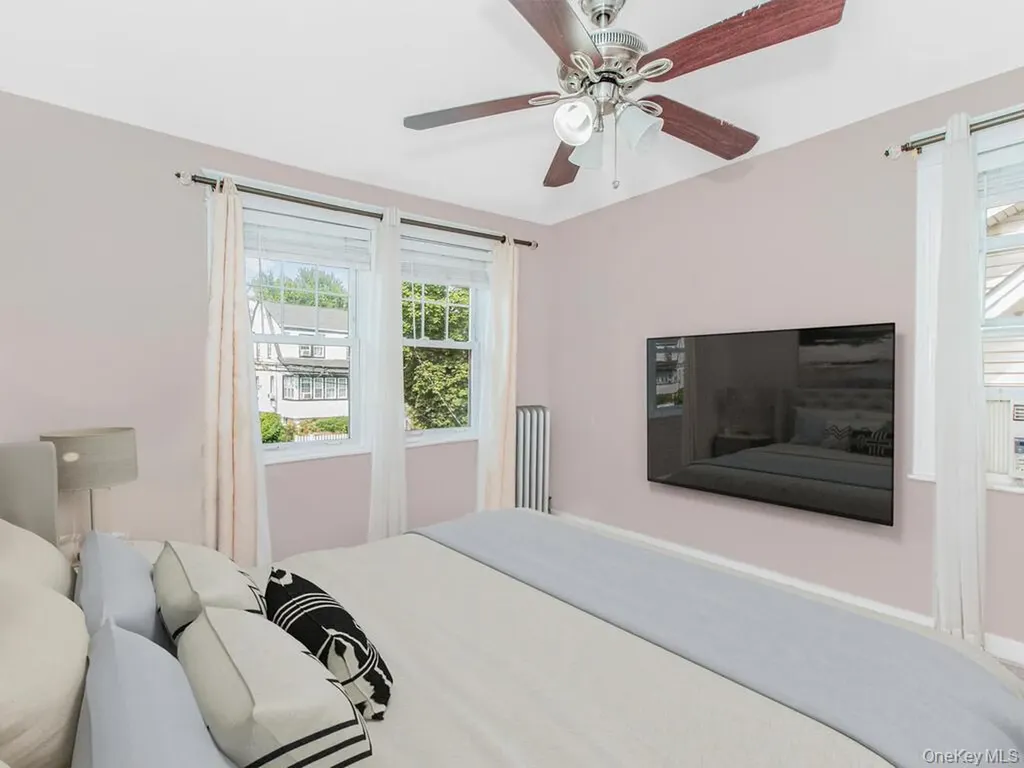 3992 Rombouts Avenue Bronx NY 10466