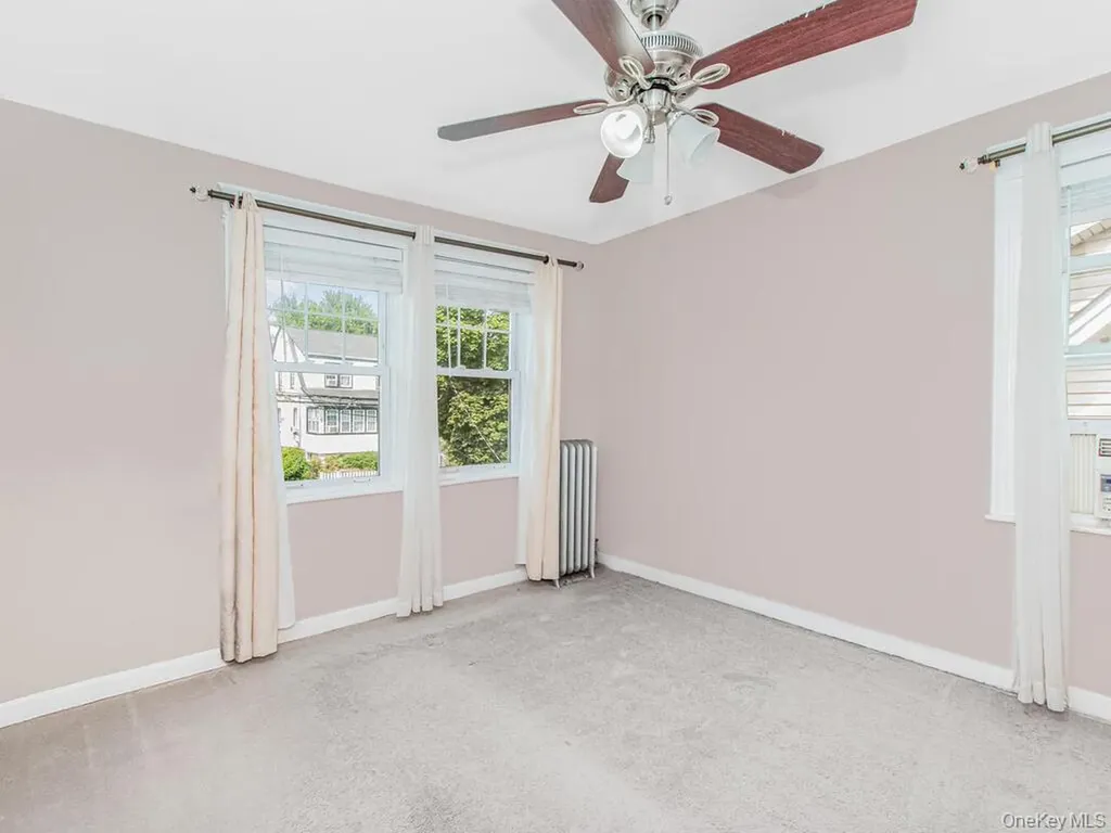3992 Rombouts Avenue Bronx NY 10466