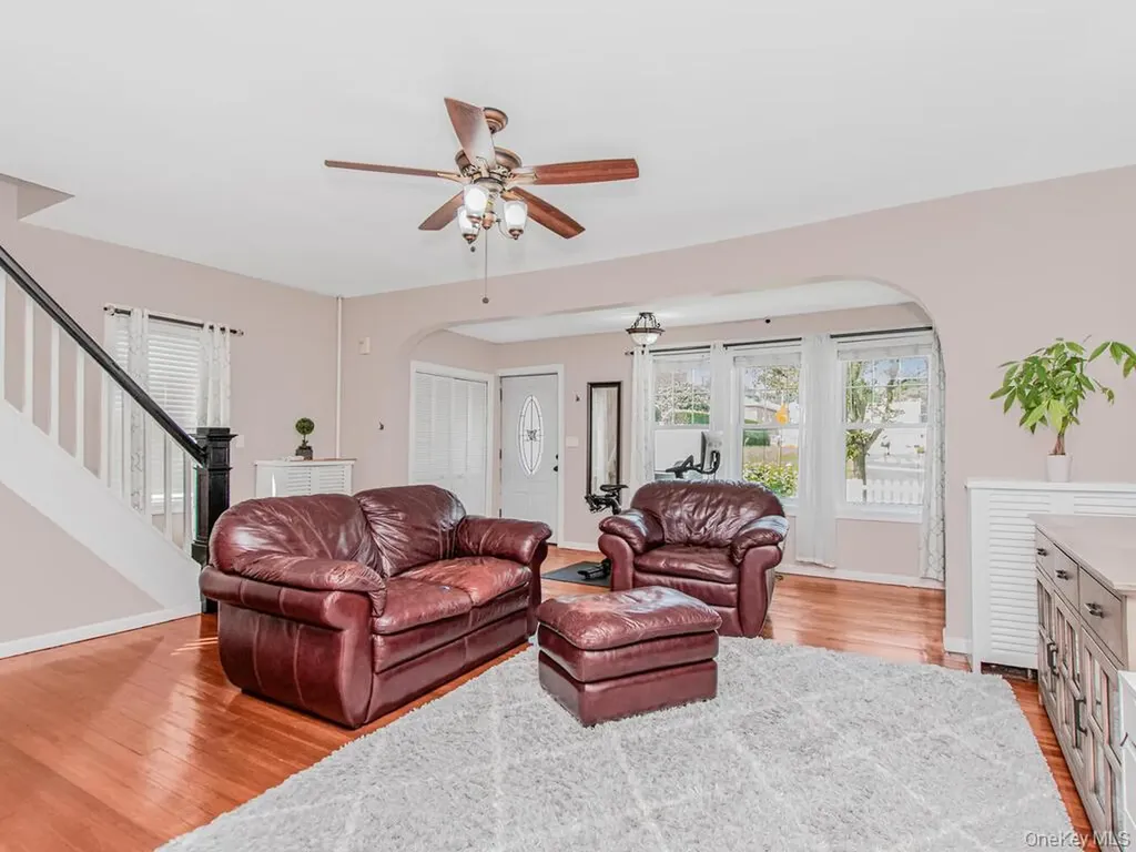 3992 Rombouts Avenue Bronx NY 10466