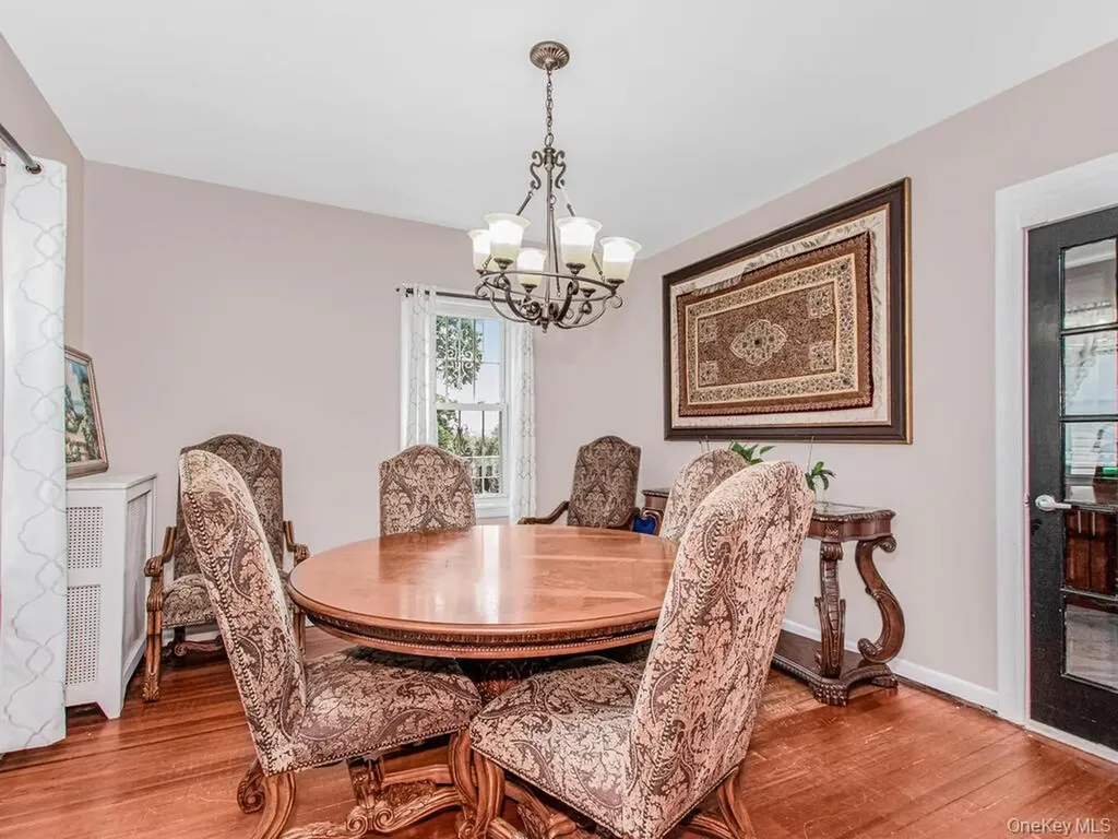 3992 Rombouts Avenue Bronx NY 10466