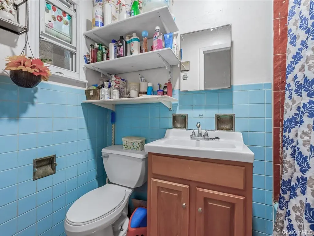 1062 Seneca Avenue Ridgewood NY 11385