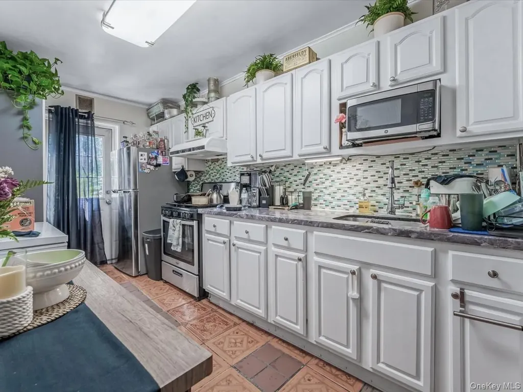 1062 Seneca Avenue Ridgewood NY 11385