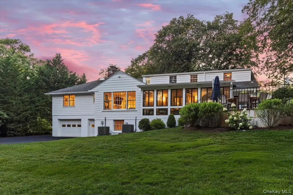 25 Ramapo Trail Harrison NY 10528