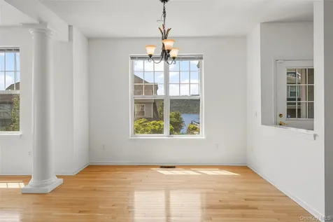 402 Waterview Drive Poughkeepsie NY 12601