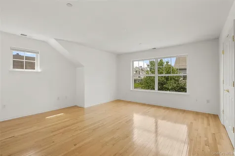 402 Waterview Drive Poughkeepsie NY 12601