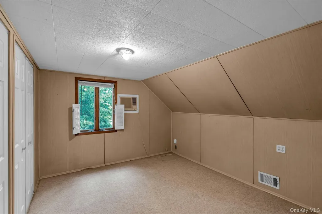 9 Maplelawn Drive Commack NY 11725