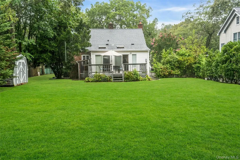 9 Maplelawn Drive Commack NY 11725