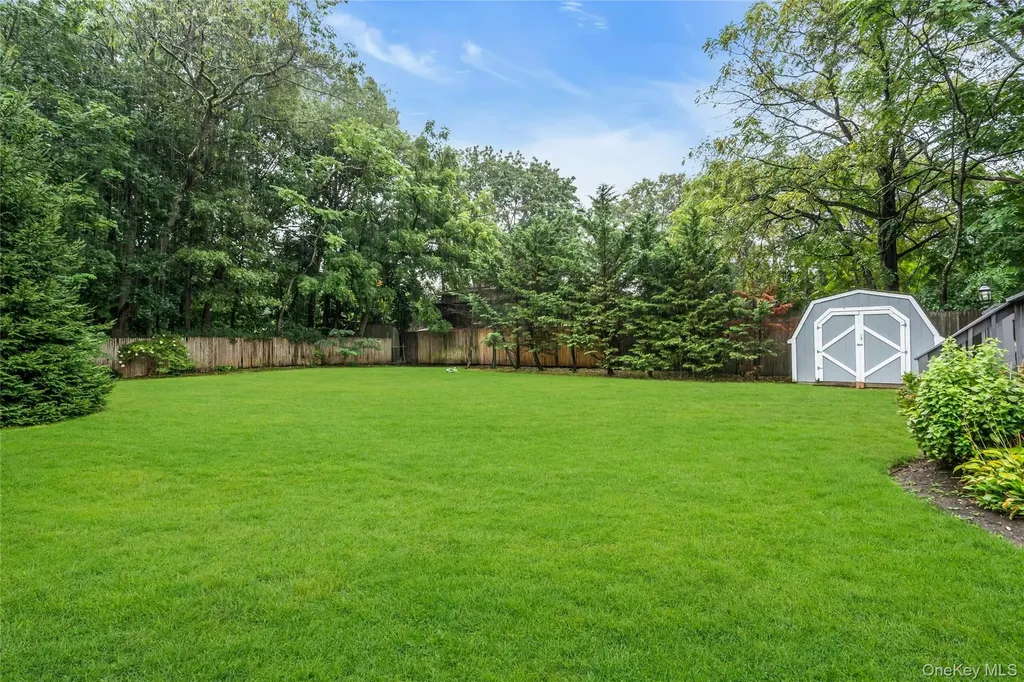 9 Maplelawn Drive Commack NY 11725