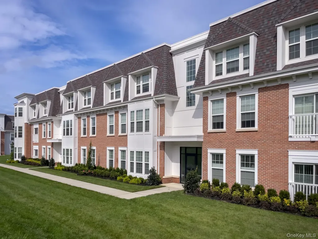 75 Circle Drive Central Islip NY 11722