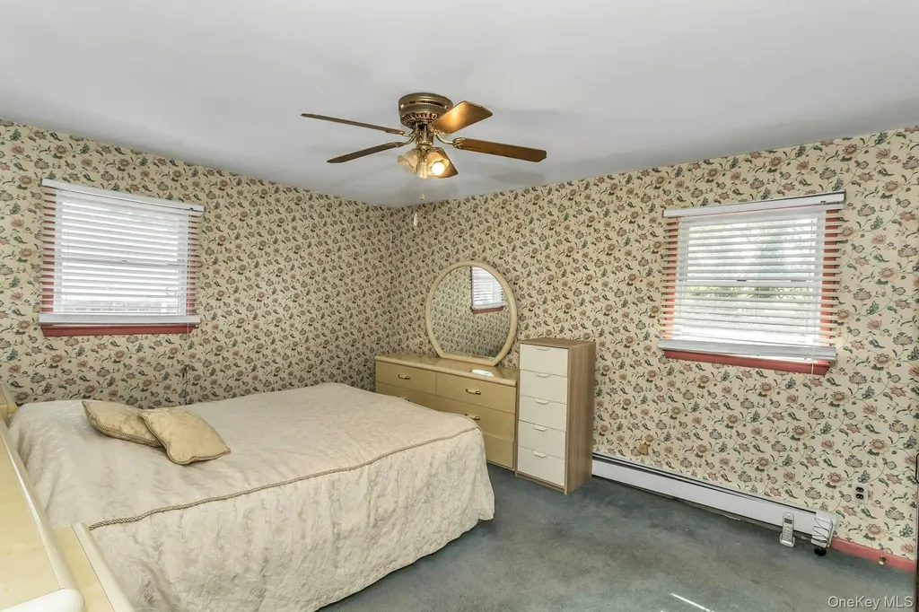 58 Pasadena Drive Plainview NY 11803