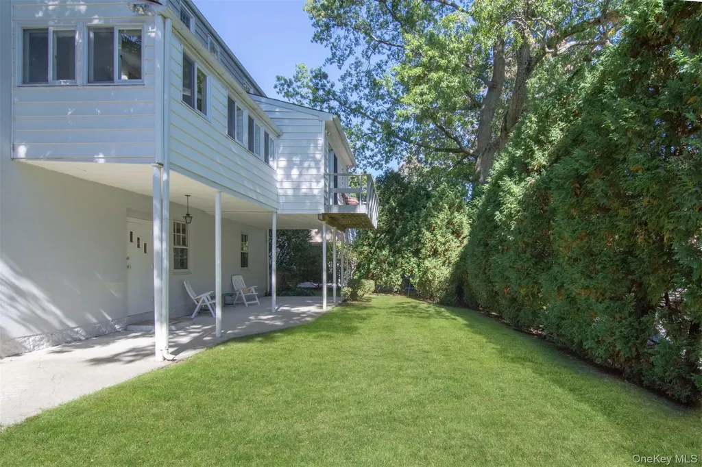 466 California Road Bronxville NY 10708