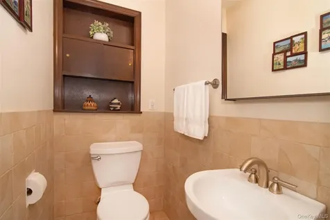 466 California Road Bronxville NY 10708