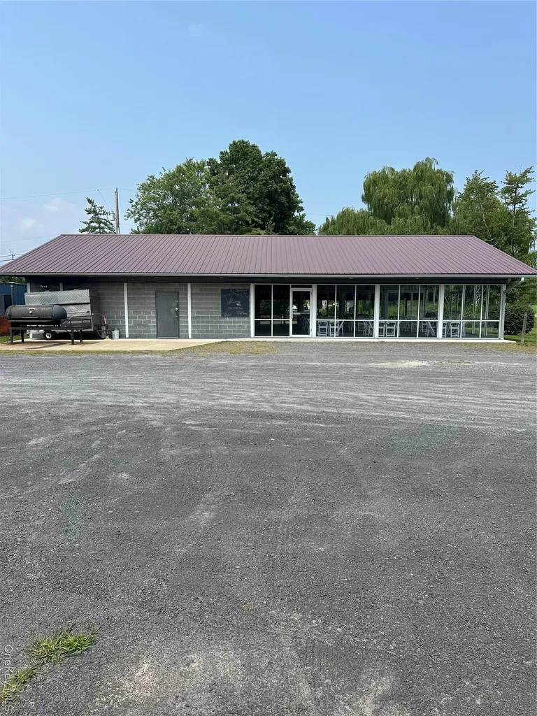 963 Kings Highway Saugerties NY 12477