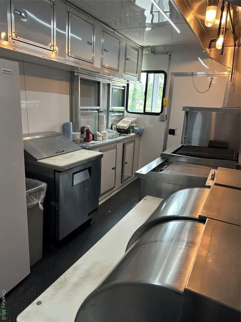 963 Kings Highway Saugerties NY 12477